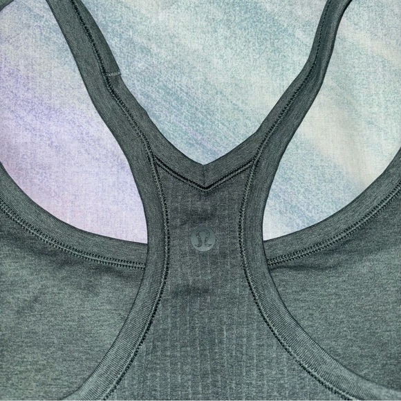 Lululemon Ebb To Street Tank II Women's Size 12 legacy green - Picture 4 of 5